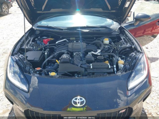 2025 TOYOTA GR86 JF1ZNBE14S8753661 Photo 9