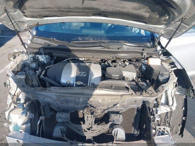 Lexus 2017 2017 2T2ZZMCA3HC043169 Image 10