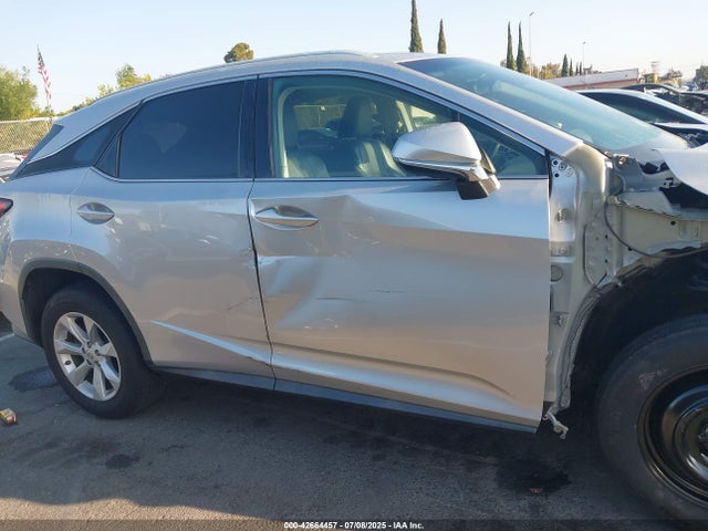 Lexus 2017 2017 2T2ZZMCA3HC043169 Image 19