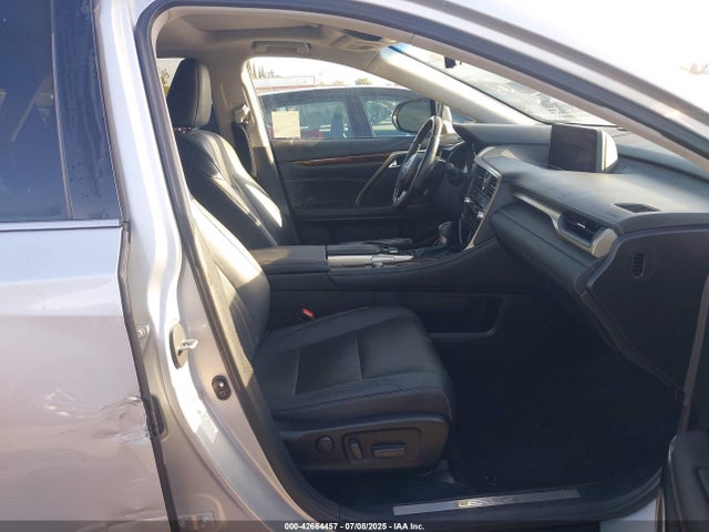 Lexus 2017 2017 2T2ZZMCA3HC043169 Image 5