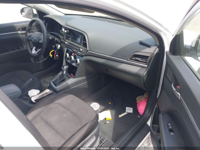2019 HYUNDAI ELANTRA 5NPD74LF6KH480748 Photo 4