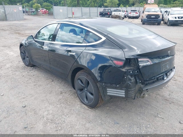 2018 TESLA MODEL 3 5YJ3E1EB2JF170331 Photo 2
