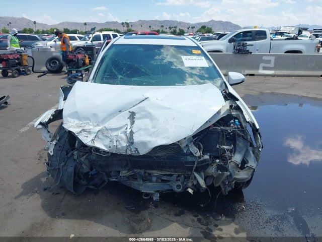 42664569 :رقم المزاد ، 2T1BURHE6EC183757 vin ، 2014 Toyota Corolla S Plus مزاد بيع