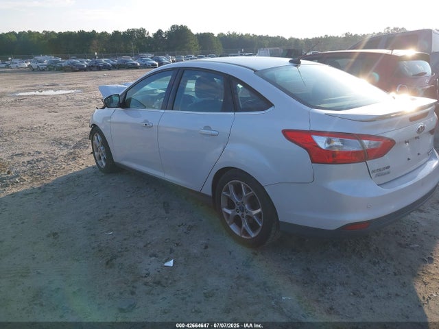 Ford 2014 2014 1FADP3J27EL221699 Image 3