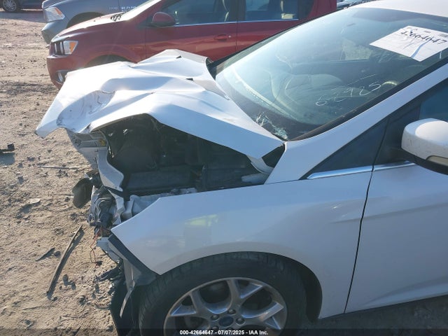Ford 2014 2014 1FADP3J27EL221699 Image 6