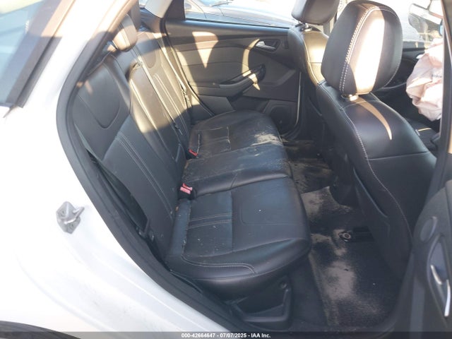 Ford 2014 2014 1FADP3J27EL221699 Image 8