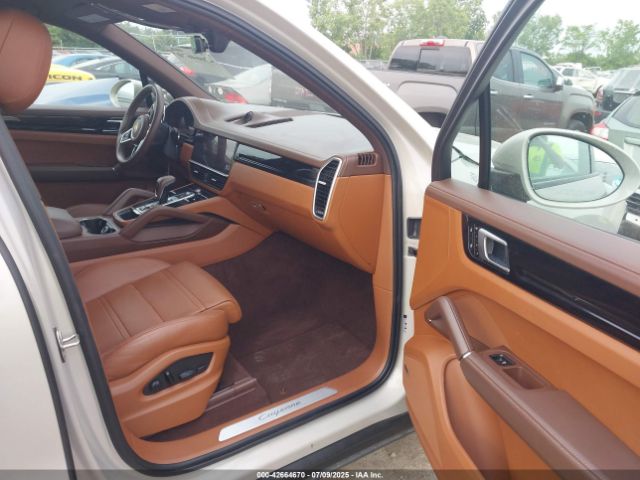 2022 PORSCHE CAYENNE WP1AA2AY9NDA05195 Photo 4