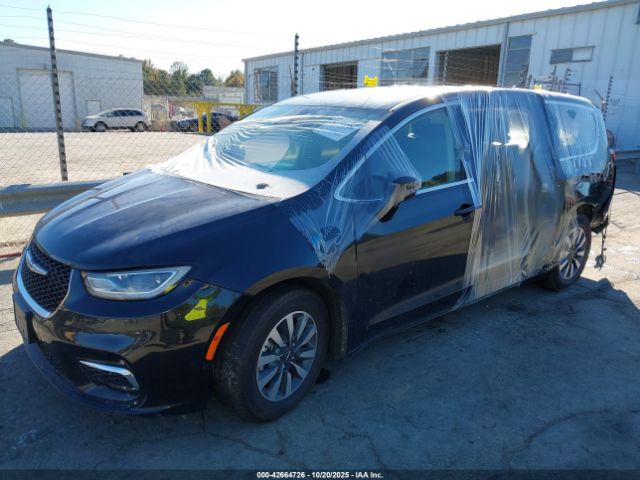 2022 CHRYSLER PACIFICA HYBRID 2C4RC1L77NR120940 Photo 1