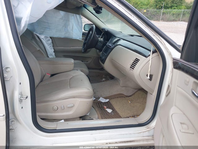 2009 CADILLAC DTS 1G6KD57Y29U132966 Photo 4