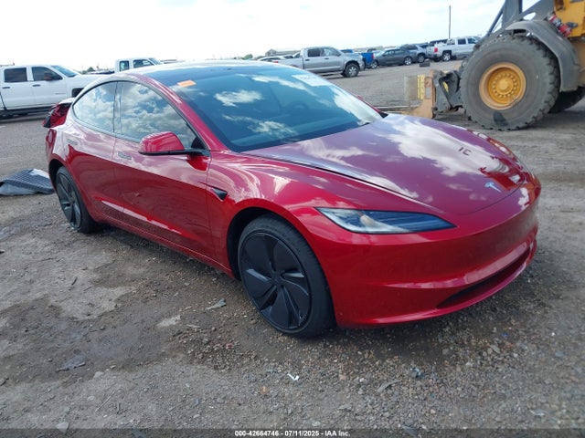 2025 TESLA MODEL 3 5YJ3E1EAXSF997941 Photo 0
