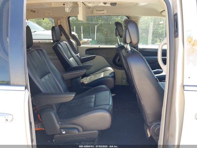 Chrysler 2015 2015 2C4RC1BG2FR540043 Image 8