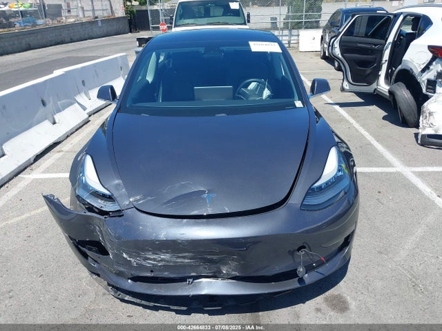 5YJ3E1EA9JF052817 Tesla MODEL 3