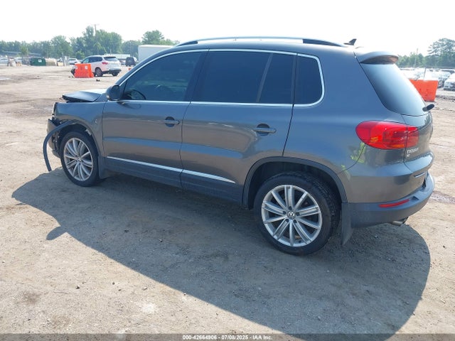 WVGBV7AX6GW607215 Volkswagen Tiguan