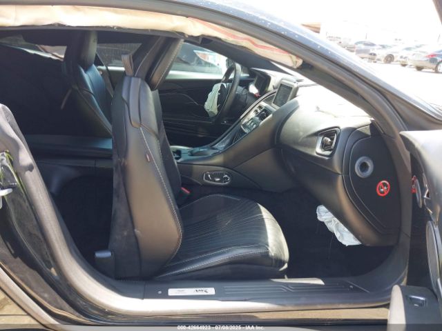 2019 ASTON MARTIN DB11 SCFRMFEV3KGL08312 Photo 4