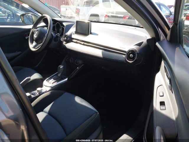 3MYDLBYV9HY164824 Toyota p5v