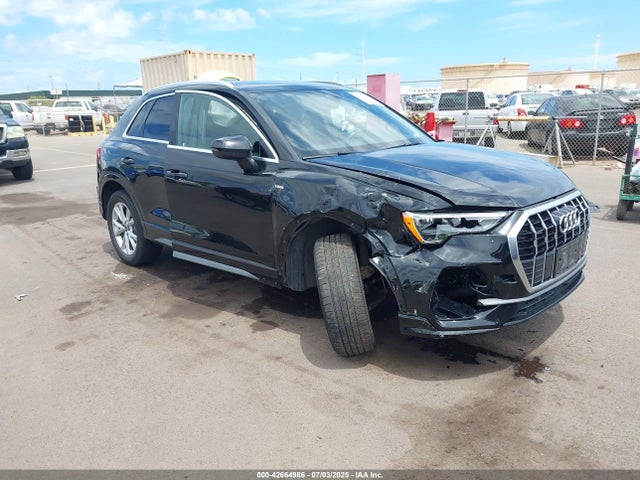 2022 AUDI Q3 WA1DECF35N1022142 Photo 0