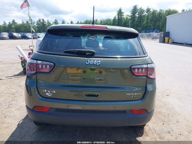 3C4NJDABXJT391141 Jeep 2018