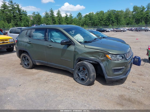 3C4NJDABXJT391141 Jeep 2018