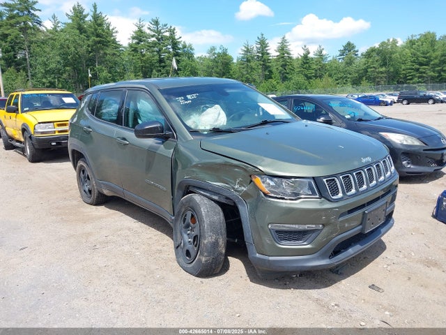 3C4NJDABXJT391141 Jeep 2018