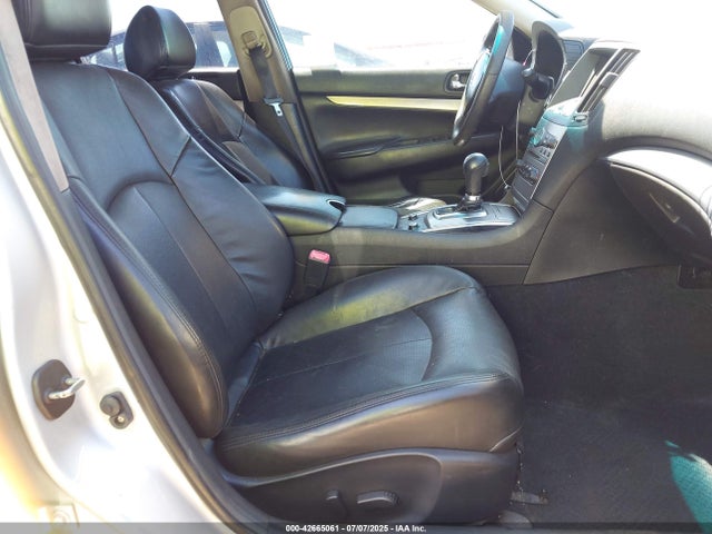 JN1CV6AP4FM502186 Infiniti 2015