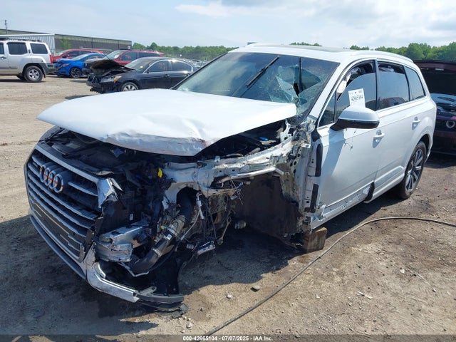 2019 AUDI Q7 WA1LHAF77KD046463 Photo 1