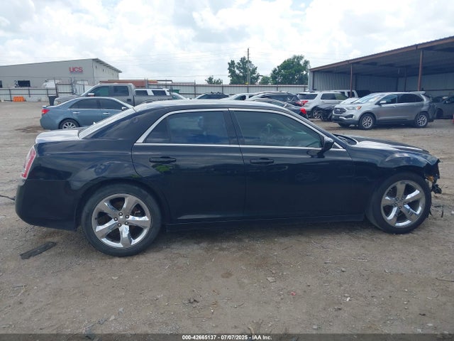 2C3CCAAG2EH124347 Chrysler 300
