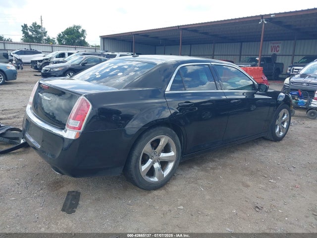 2C3CCAAG2EH124347 Chrysler 300