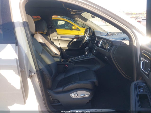 Porsche Macan 2020 WP1AB2A59LLB31305 Image 5