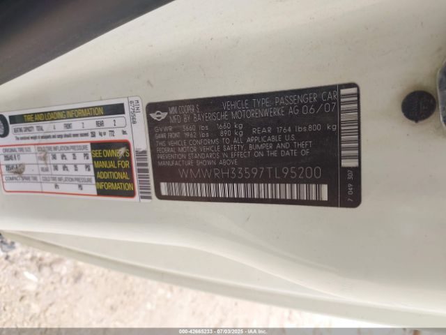 2007 MINI COOPER S WMWRH33597TL95200 Photo 8