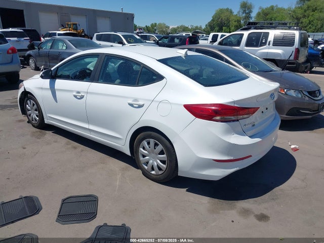 Hyundai Elantra 2017 5NPD74LF0HH182172 Image 3