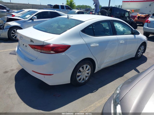 Hyundai Elantra 2017 5NPD74LF0HH182172 Image 4