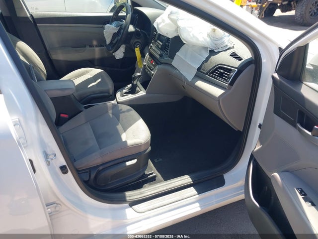Hyundai Elantra 2017 5NPD74LF0HH182172 Image 5