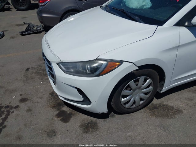 Hyundai Elantra 2017 5NPD74LF0HH182172 Image 6