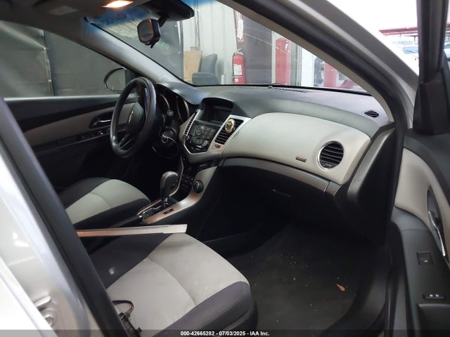 1G1PA5SH0F7166894 Chevrolet luw