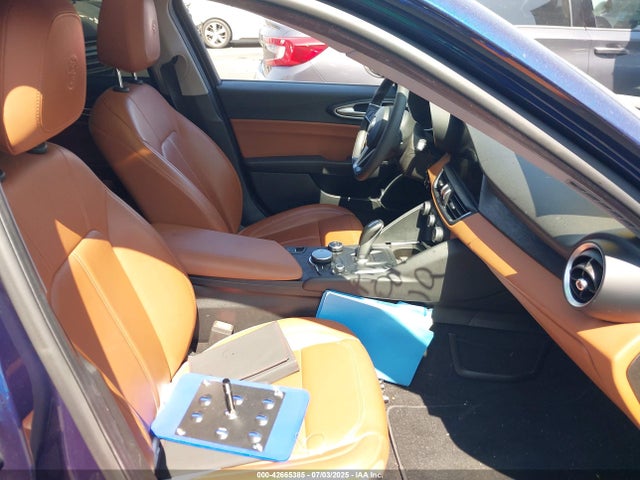 Alfa Romeo 2018 2018 ZARFAEBN3J7590786 Image 5