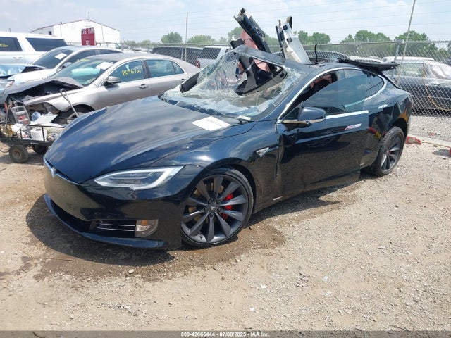 2016 TESLA MODEL S 5YJSA1E41GF143185 Photo 1