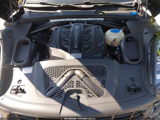 2017 PORSCHE MACAN WP1AB2A53HLB16113 Photo 9