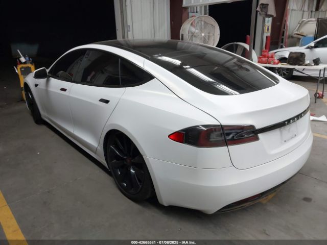 2017 TESLA MODEL S 5YJSA1E2XHF224671 Photo 2