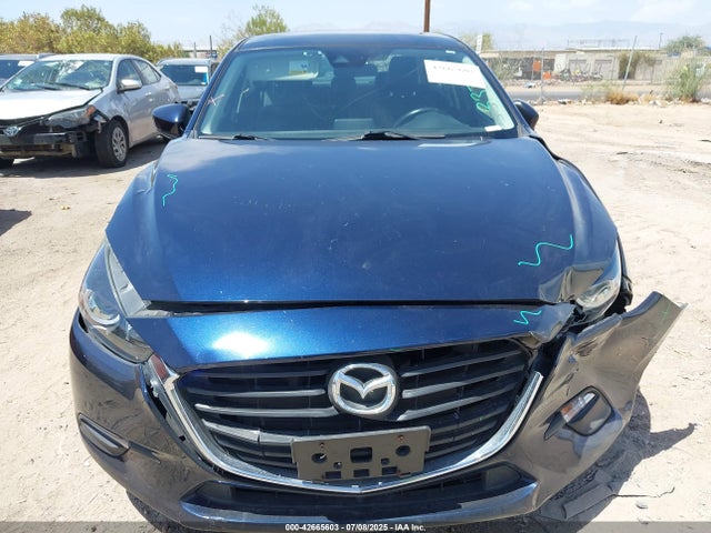 3MZBN1V31JM255495 Mazda py