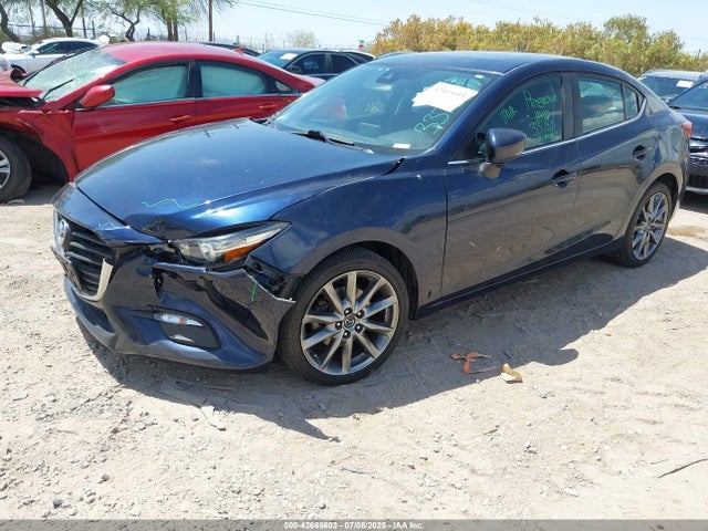 3MZBN1V31JM255495 Mazda py
