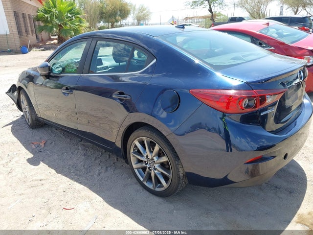 3MZBN1V31JM255495 Mazda py