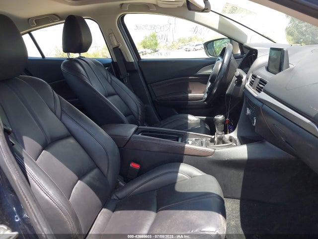3MZBN1V31JM255495 Mazda py