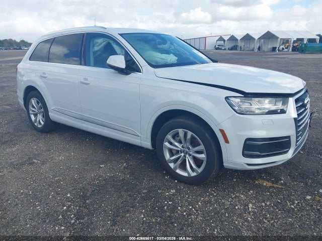2019 AUDI Q7 WA1LHAF71KD039623 Photo 0