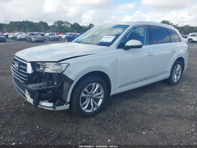2019 AUDI Q7 WA1LHAF71KD039623 Photo 1