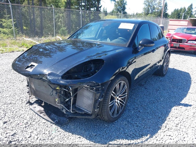Porsche Macan 2017 WP1AF2A58HLB61441 Image 2