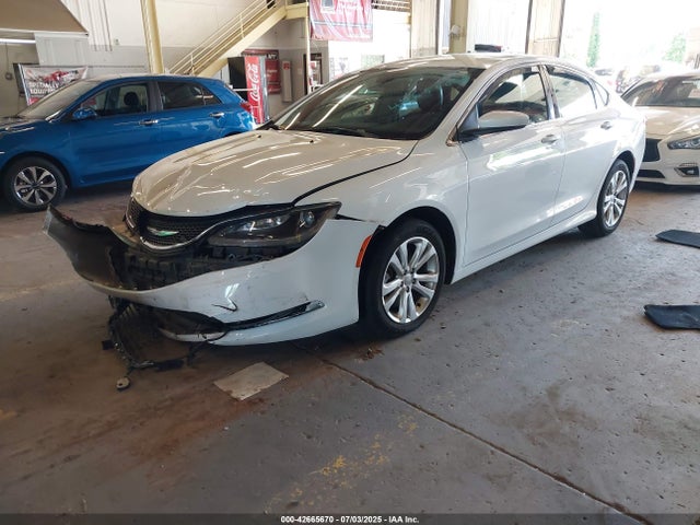 Chrysler 200 2016 1C3CCCAG2GN189608 Image 2