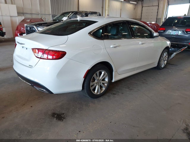 Chrysler 200 2016 1C3CCCAG2GN189608 Image 4