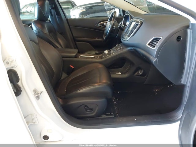 Chrysler 200 2016 1C3CCCAG2GN189608 Image 5