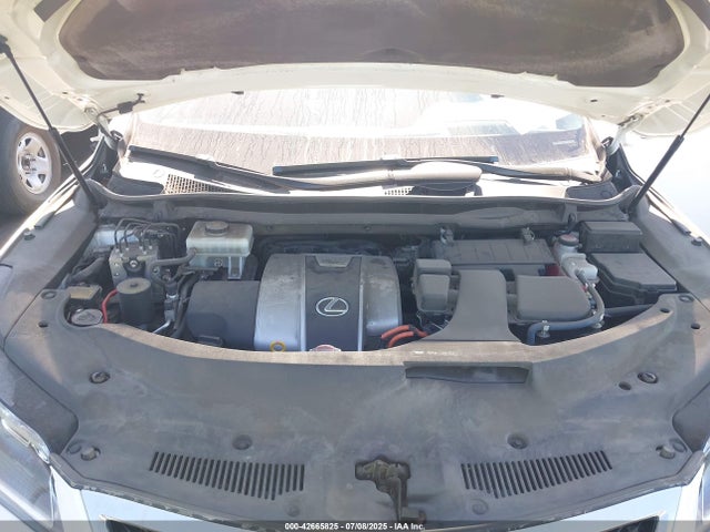 2T2BGMCA3GC007519 Lexus 2016