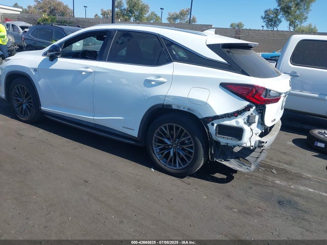2T2BGMCA3GC007519 Lexus 2016